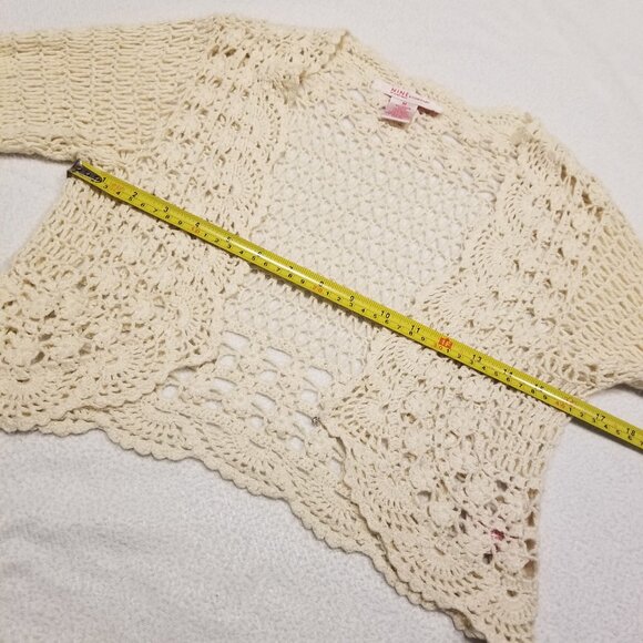 Vintage Beige Crochet Cropped Cardigan Scalloped Hem Flared/Bell Sleeves Bolero - Picture 12 of 13